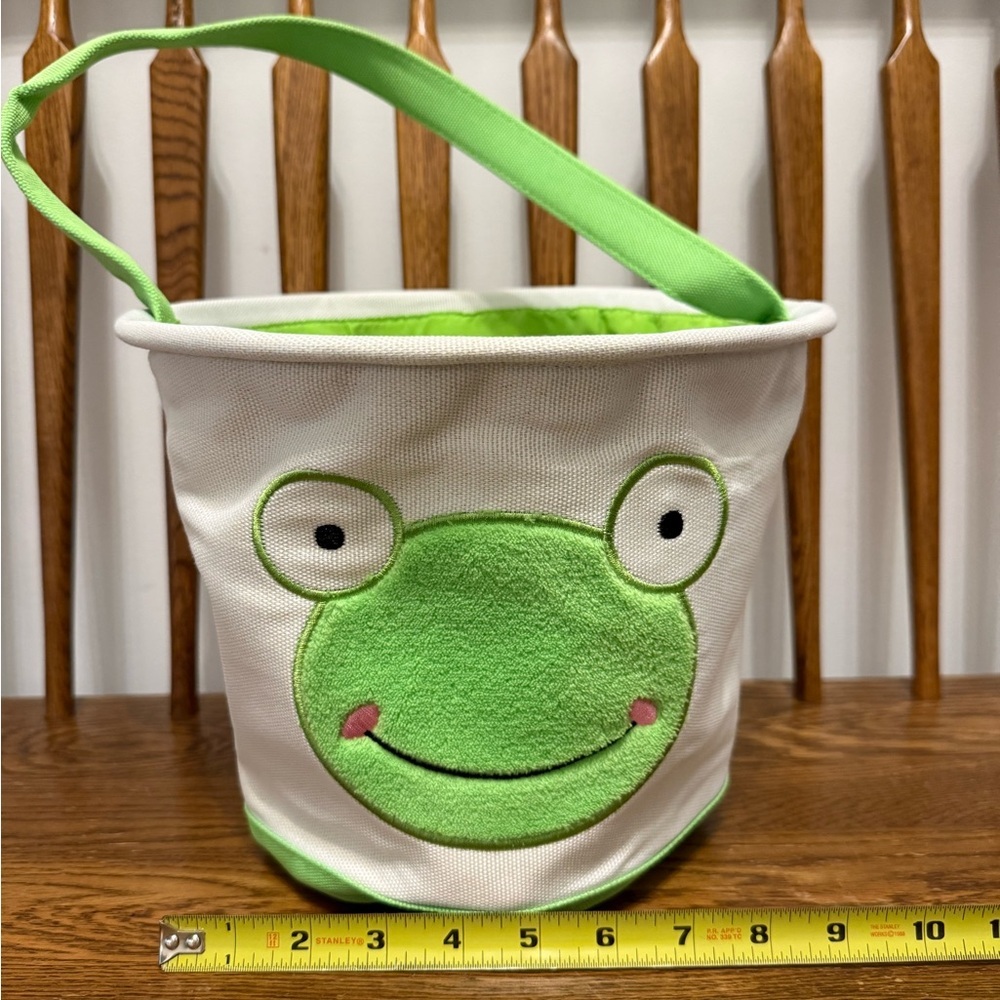 Cute Frog Canvas Easter Basket / Halloween Treat Bucket - Green & White